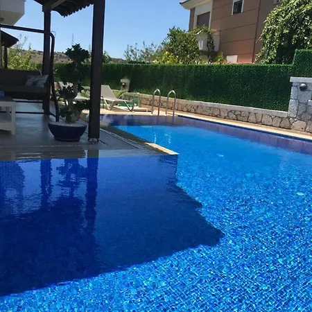 Mare * Çeşme